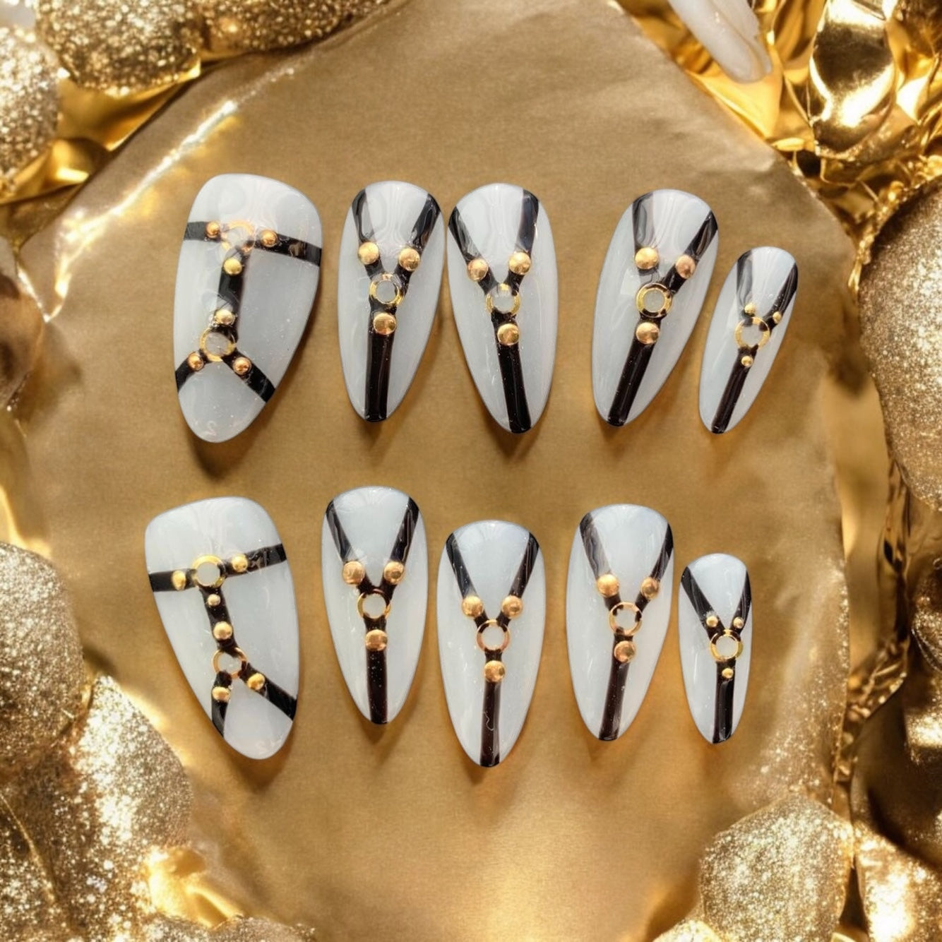 Lust & Leather Nails | Almond Press-Ons (Minor Defect)