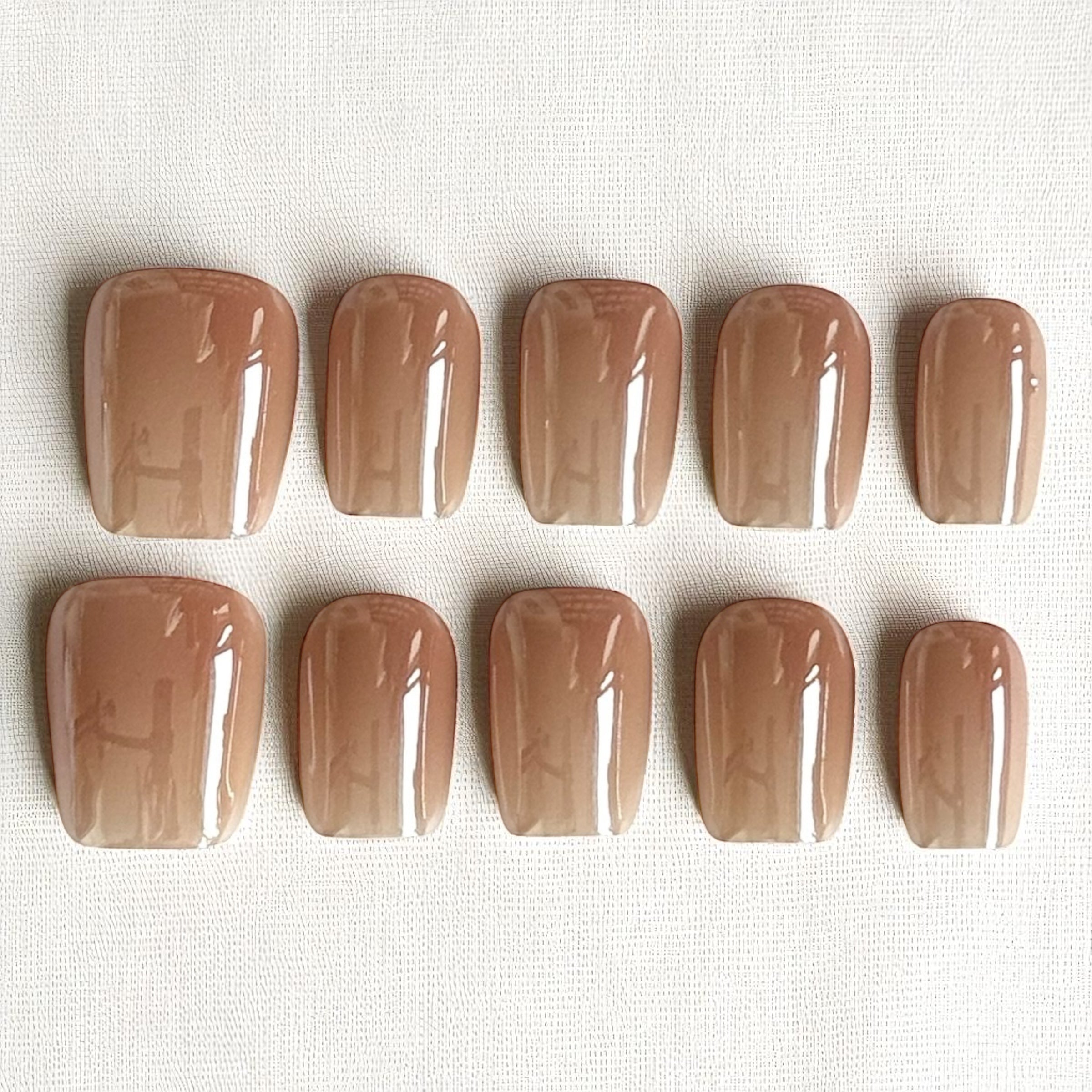 'Minimal Mood' Buy 5 & Get 25% off + Free UV Solid Gel Set